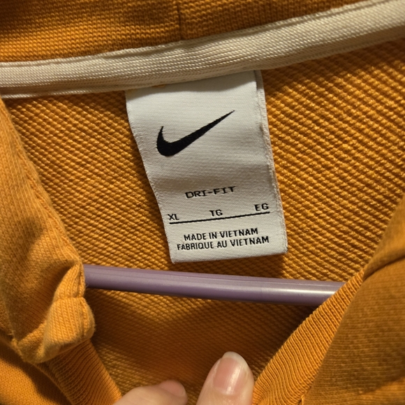 Nike Orange Hoodie - Picture 4 of 4